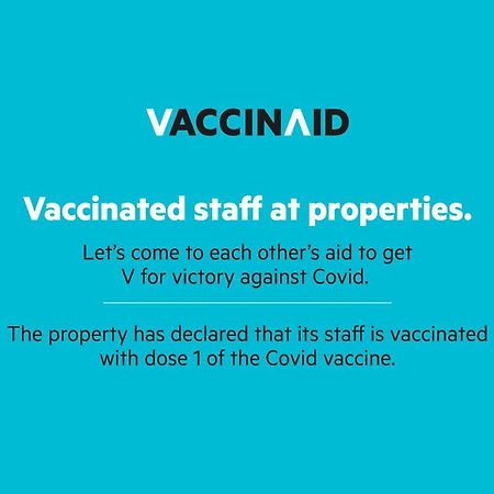 Vaccinated Staff- Oyo 45958 New Castle Inn Bhubaneswar Buitenkant foto
